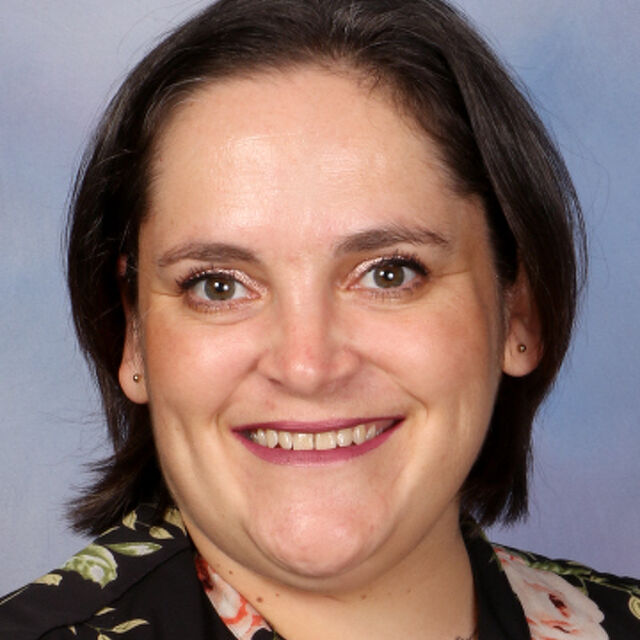 Nelia Smit